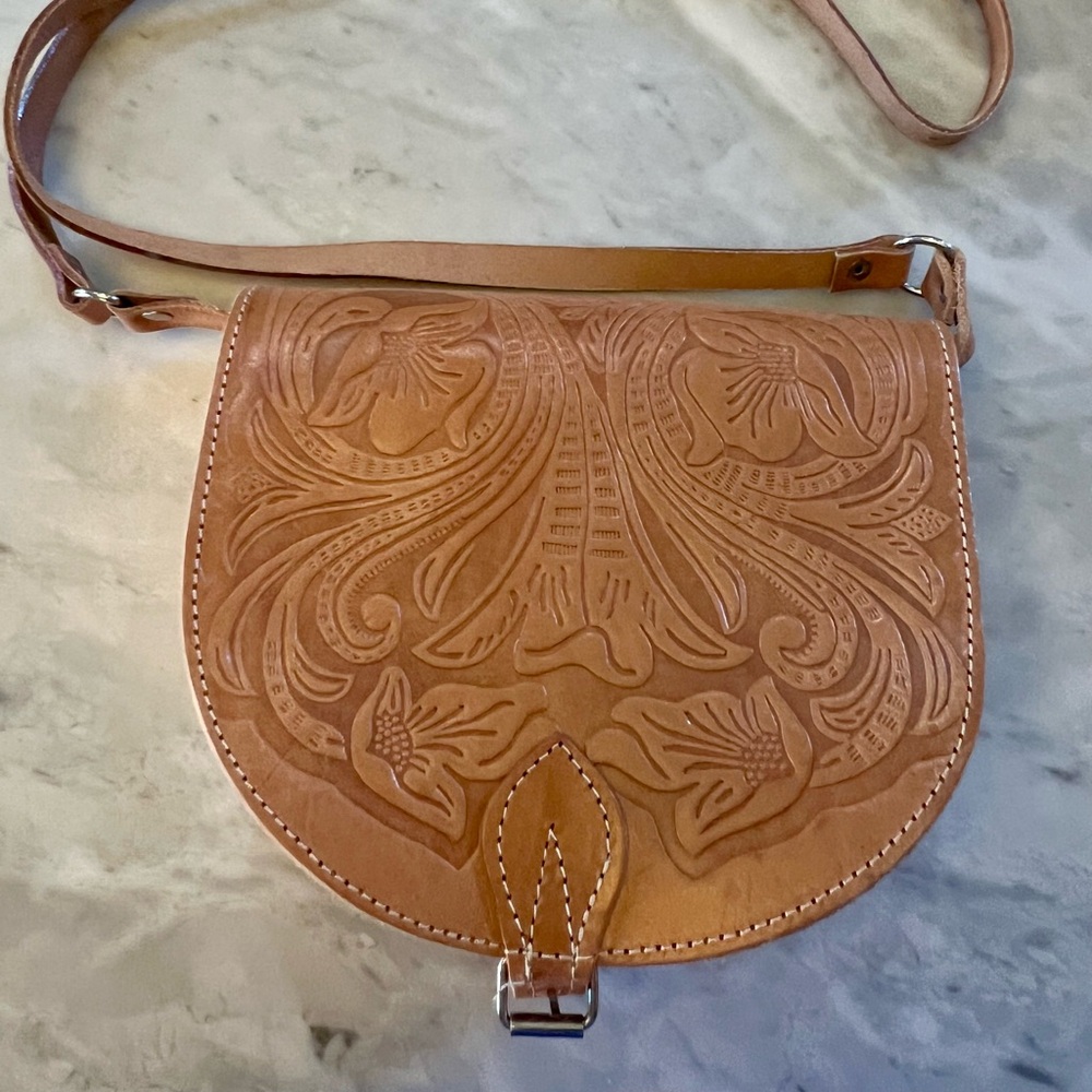 Excellent tooled leather purse